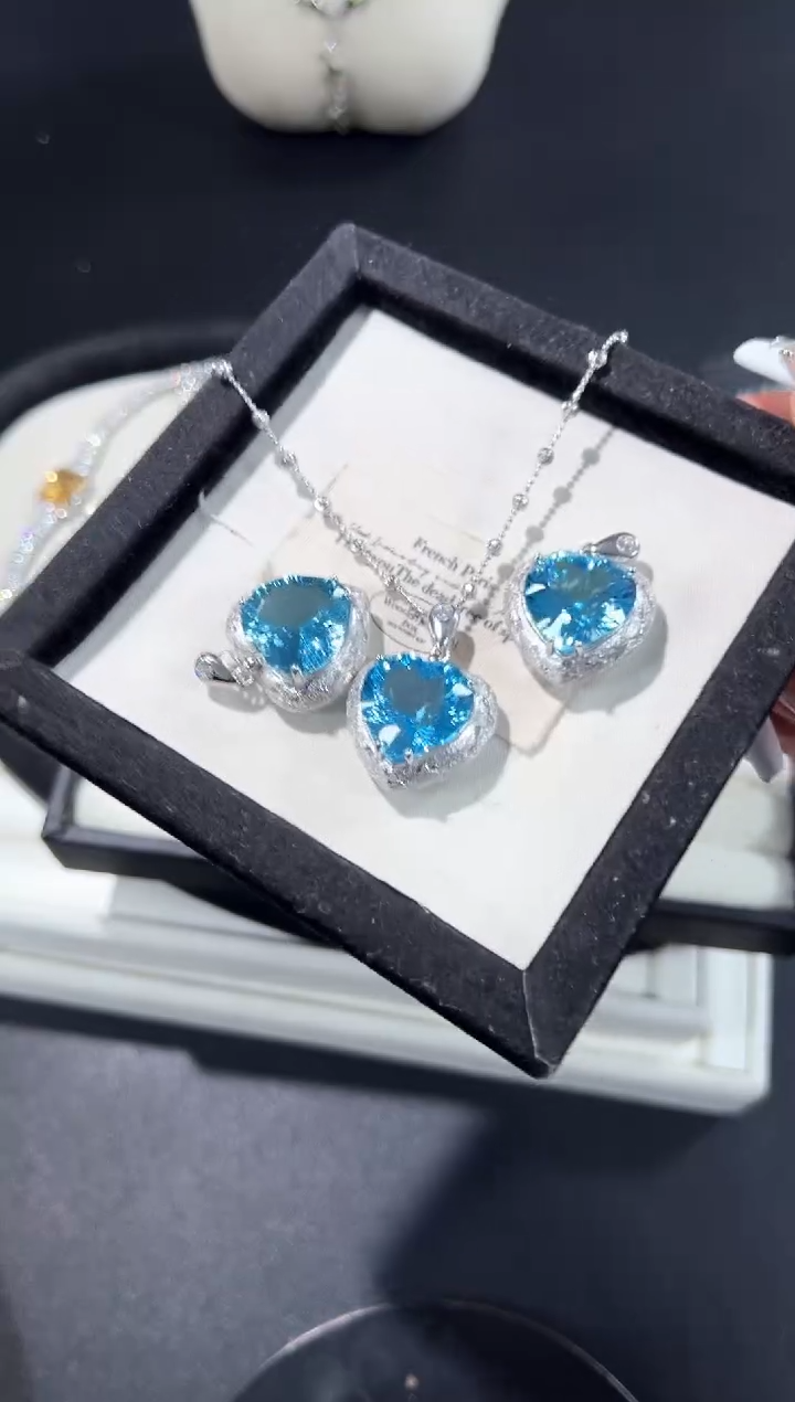 吊坠(不含链)银S925镶嵌托帕石伊****?29l多样性发其一【1个】