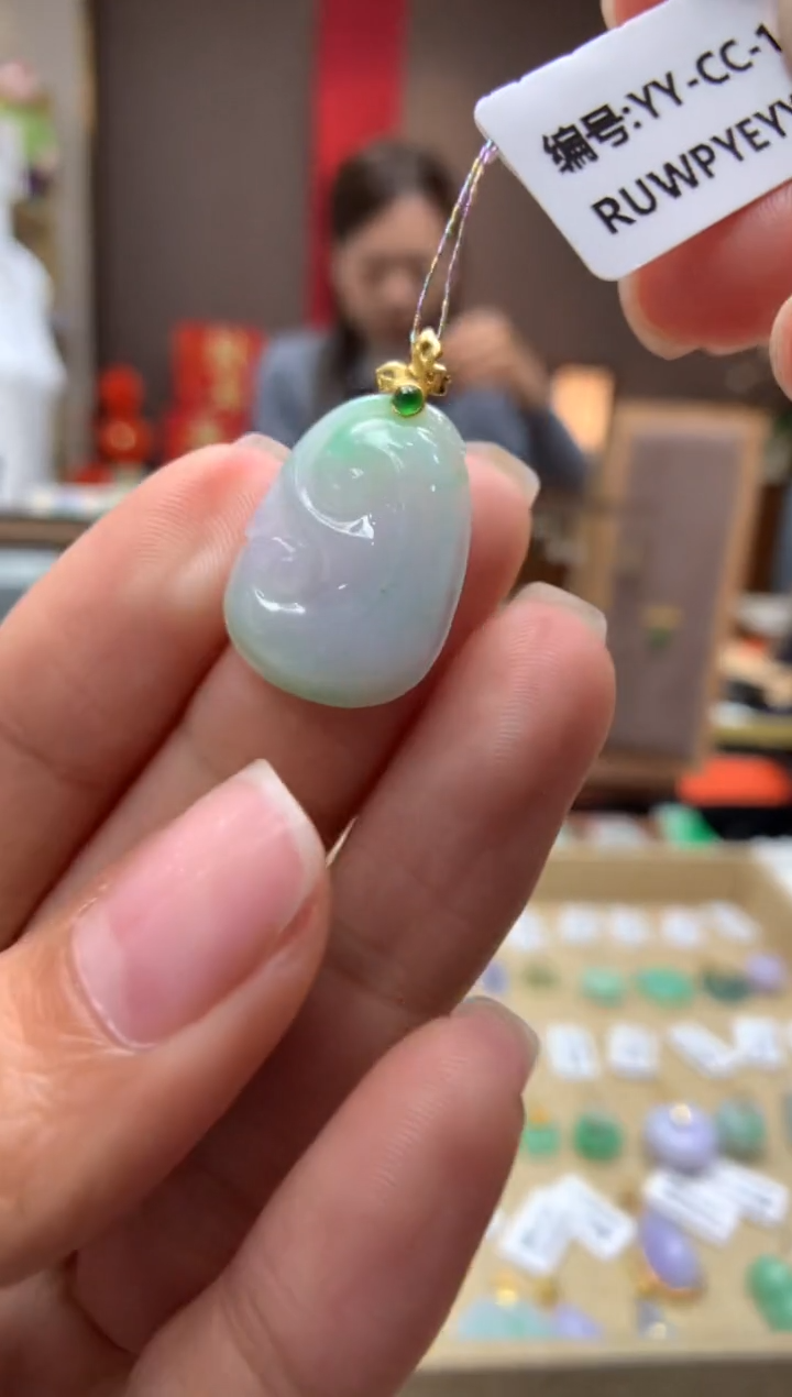 【闪购商品】翡翠颈饰18K金镶嵌如意