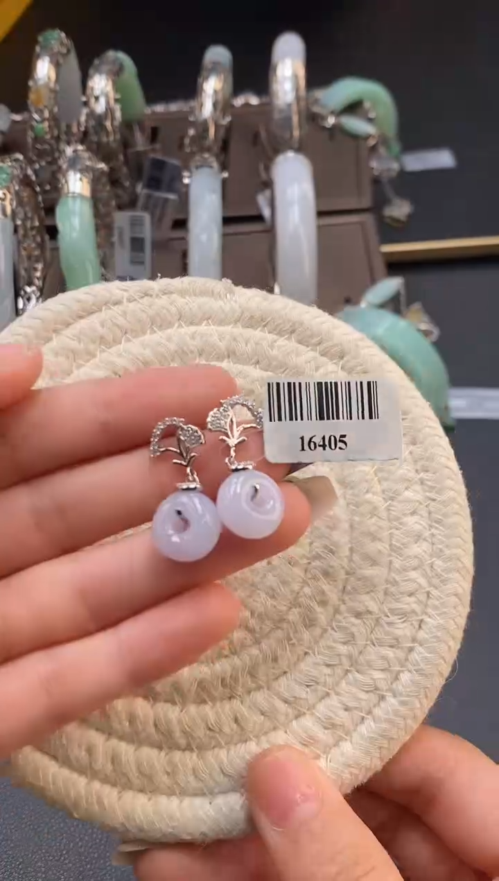 颈饰银S925镶嵌翡翠净货16405