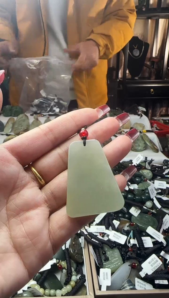 颈饰未镶嵌和田玉078