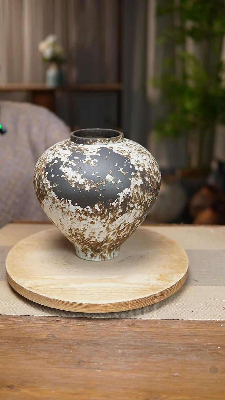 【闪购商品】陶瓷 花器诧寂黑月亮罐