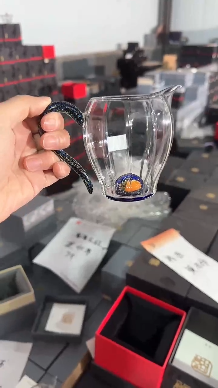 【闪购商品】十二棱黄水母公道杯