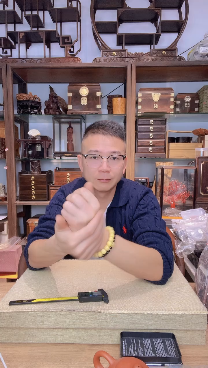 乌木类书架流*鱼455猛犸高品四象平安扣20克