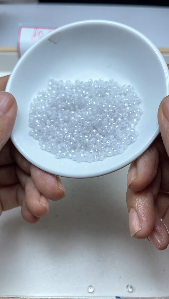 散珠天然锆石未镶嵌C521 白锆石切面3mm60颗12元