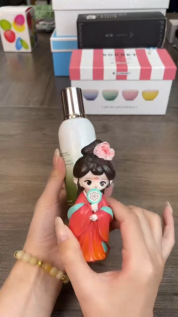 瓷片新号开播漏不停@@CQ464