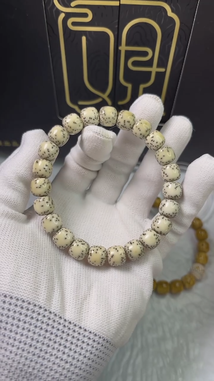 【闪购商品】星月菩提手串A136小驼包.骨瓷白双留白10