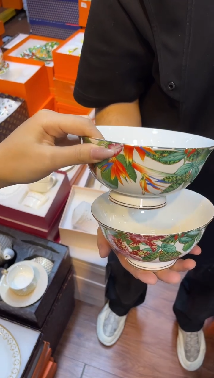 杯鸿辉家品牌瓷器，京东包邮！