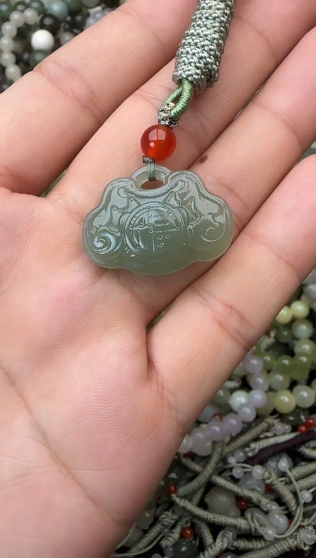 颈饰未镶嵌和田玉拍一发一