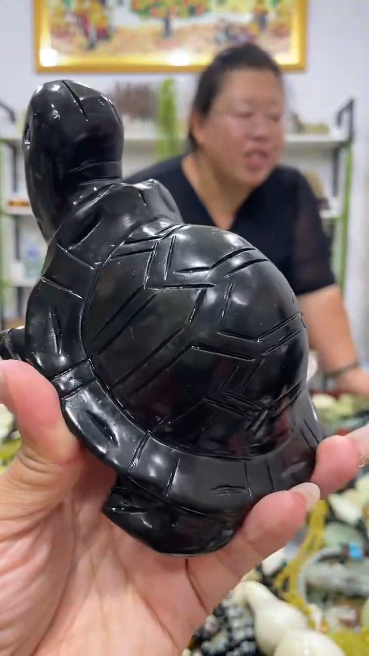 岫玉未镶嵌摆件            