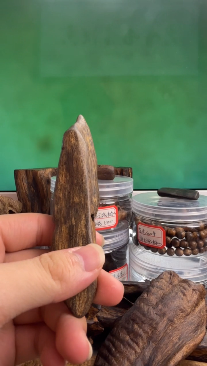 沉香吊坠海南多样性发一