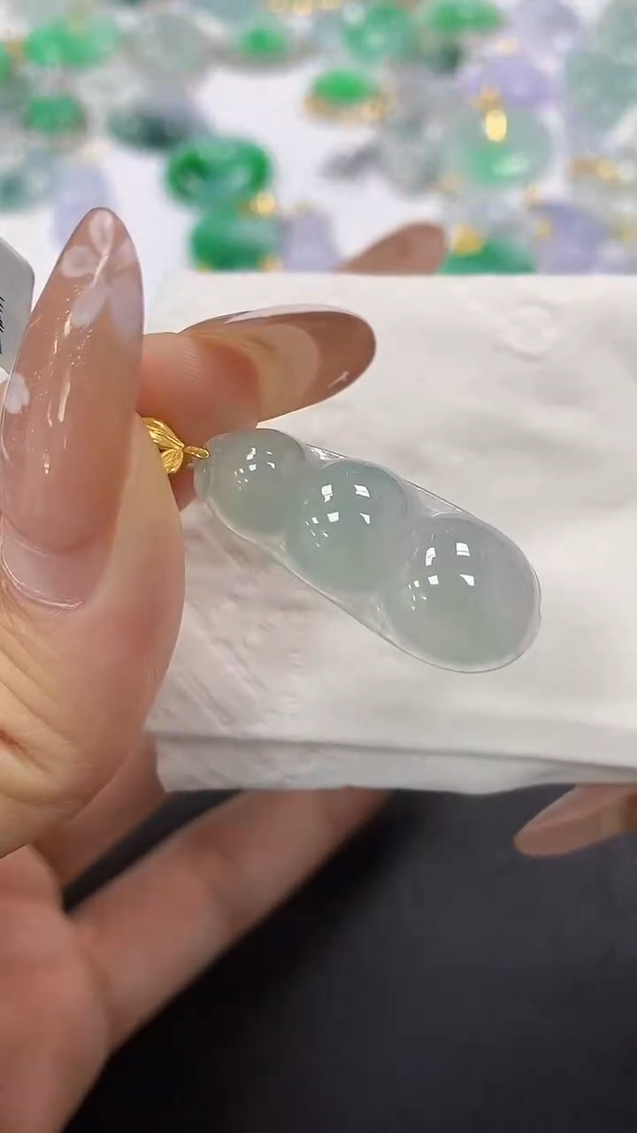 颈饰18K金镶嵌翡翠a货假一赔三支持复检百元上9元证书费自理