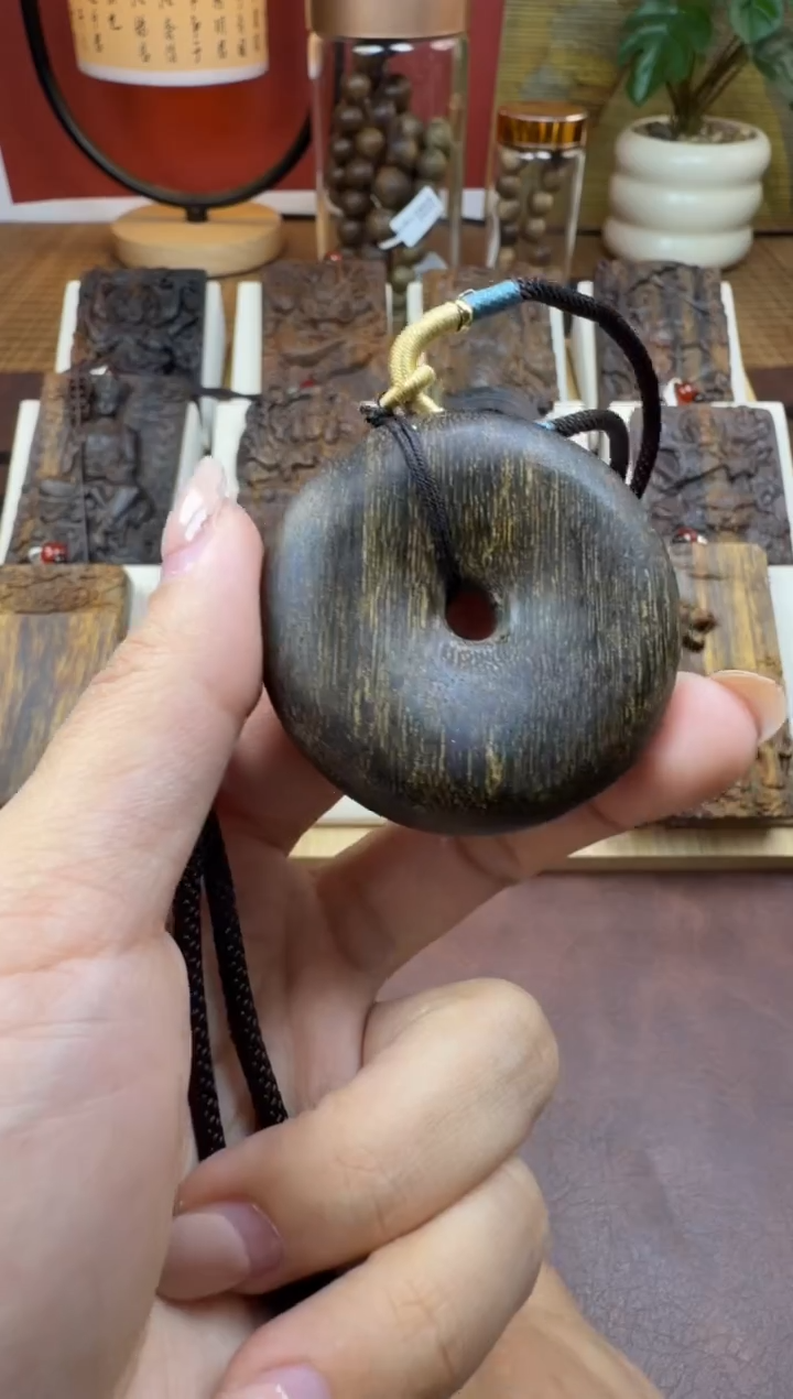 木木雕款芽庄 平安扣 5 cm 送养香瓶