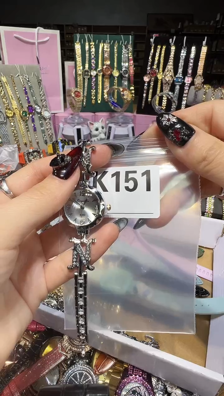 石英机芯不锈钢不锈钢家**宝直播定闪专用