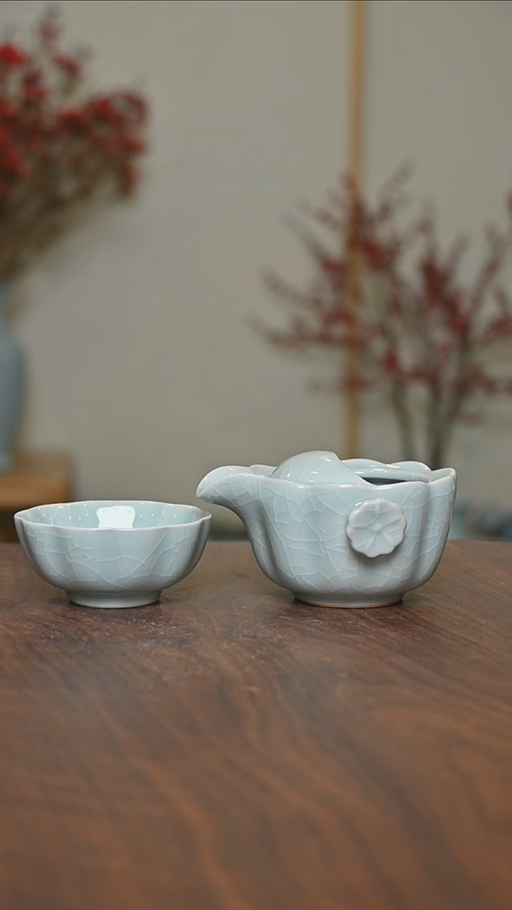 【闪购商品】其他莲花茶漏 微瑕粉青釉 朱家款