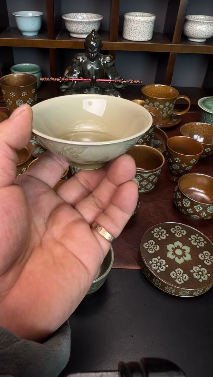 【闪购商品】杯蝴蝶飞 柴烧茶碗 带礼盒证书