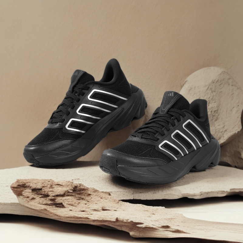 adidas/阿迪达斯跑步鞋增高男士经典休闲鞋轻便黑色公路跑鞋运动