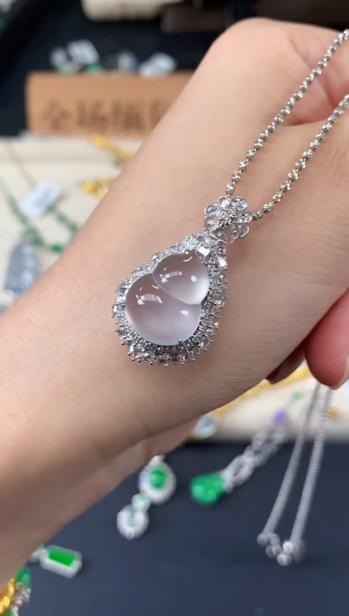 翡翠18K金镶嵌吊坠(不含链)A586|29800