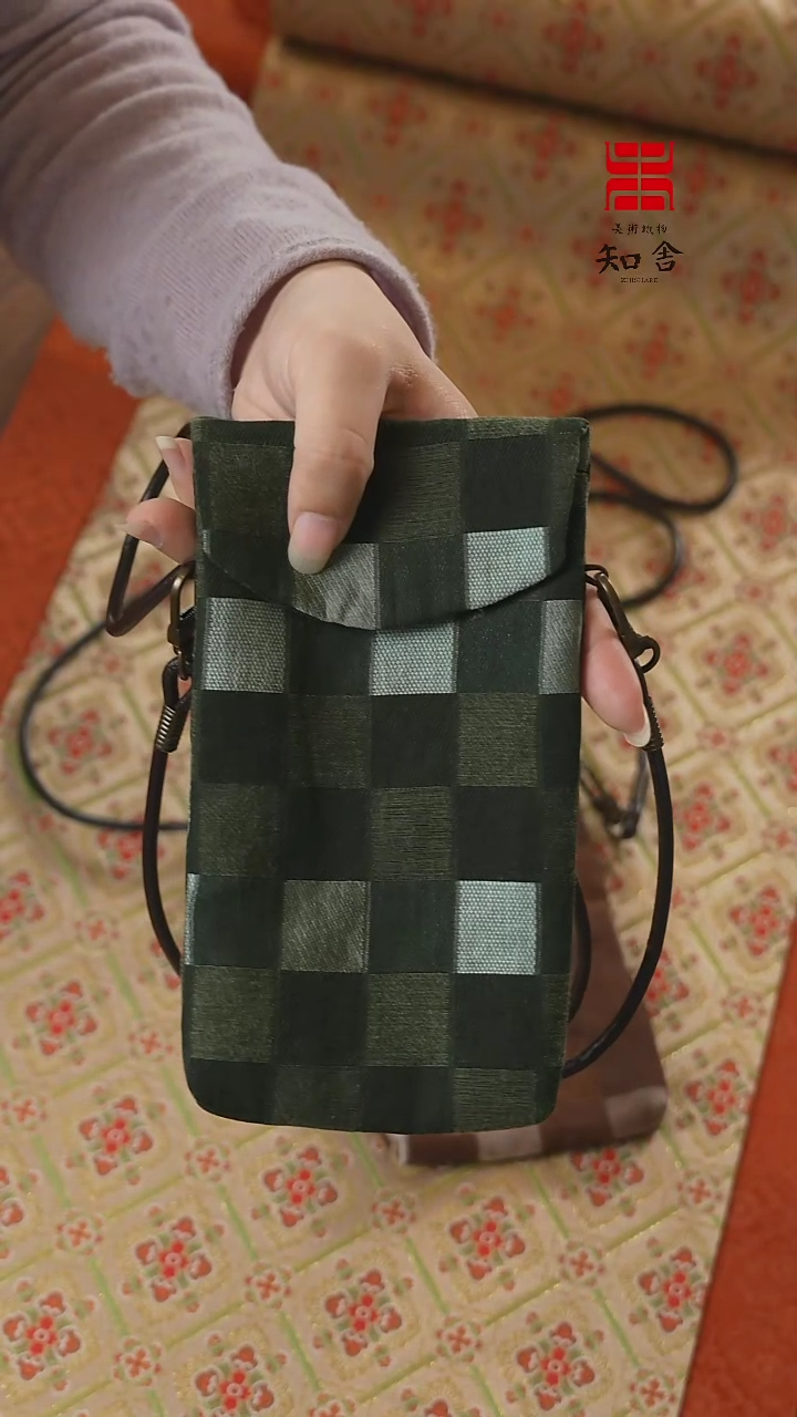 【闪购商品】手机包、、、、、、、