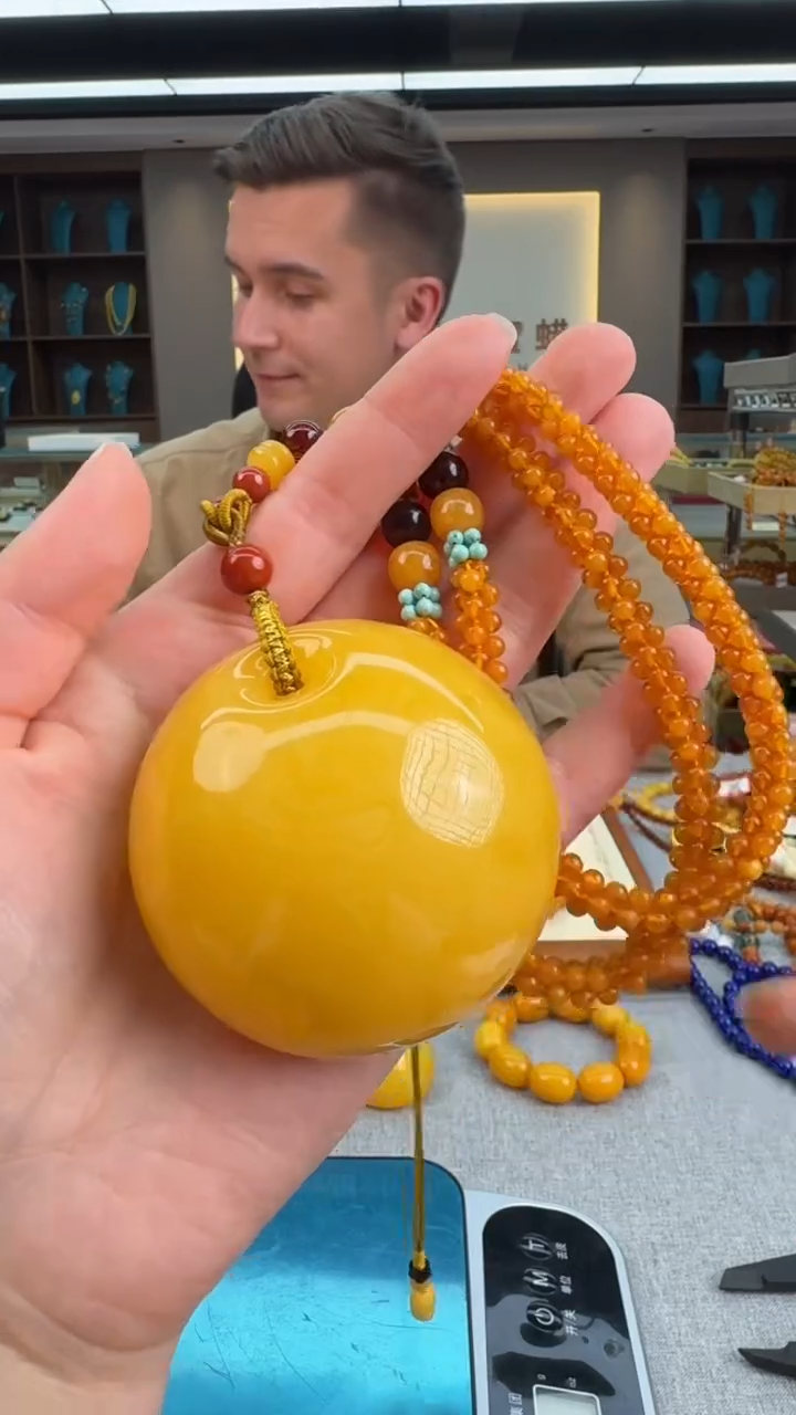 【闪购商品】琥珀颈饰未镶嵌秒拍号