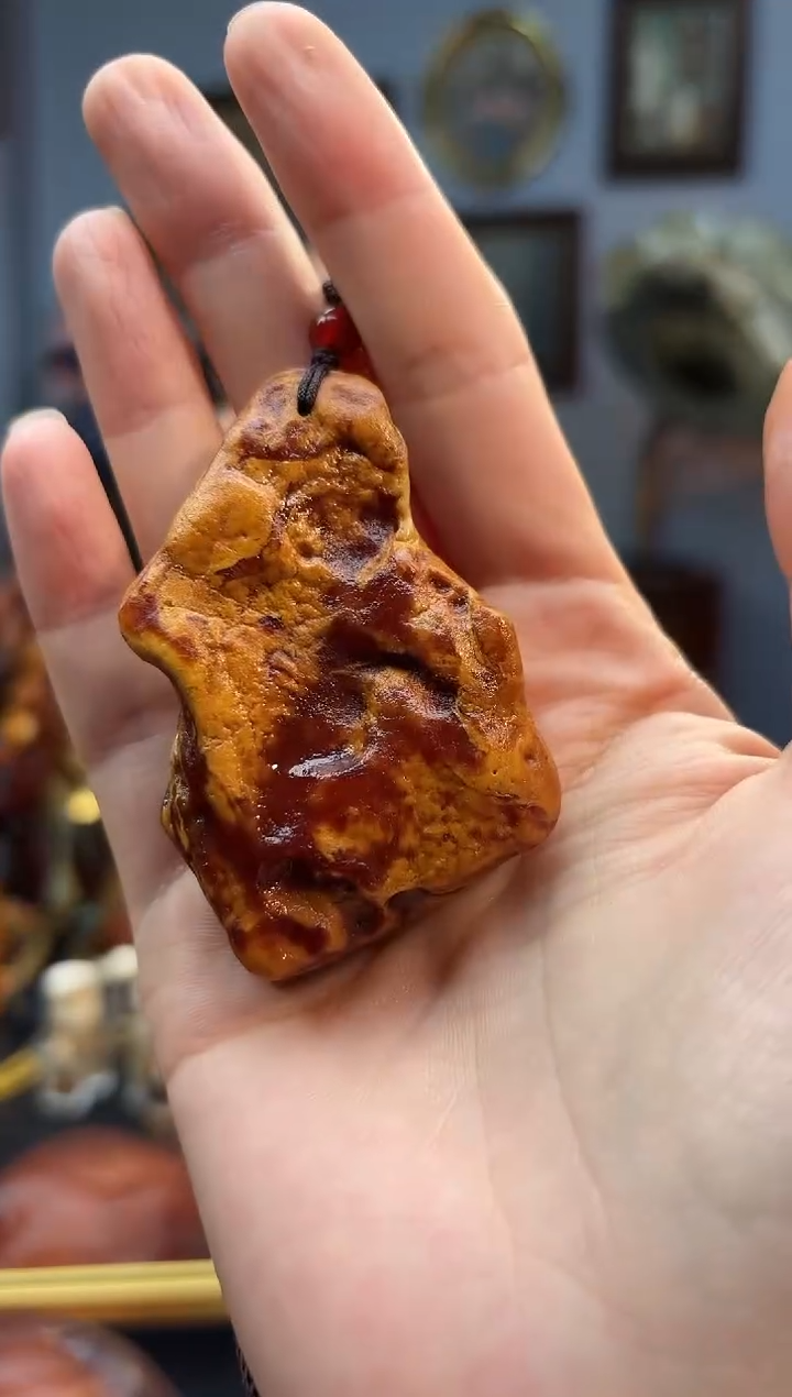 琥珀颈饰未镶嵌洋**航吊坠
