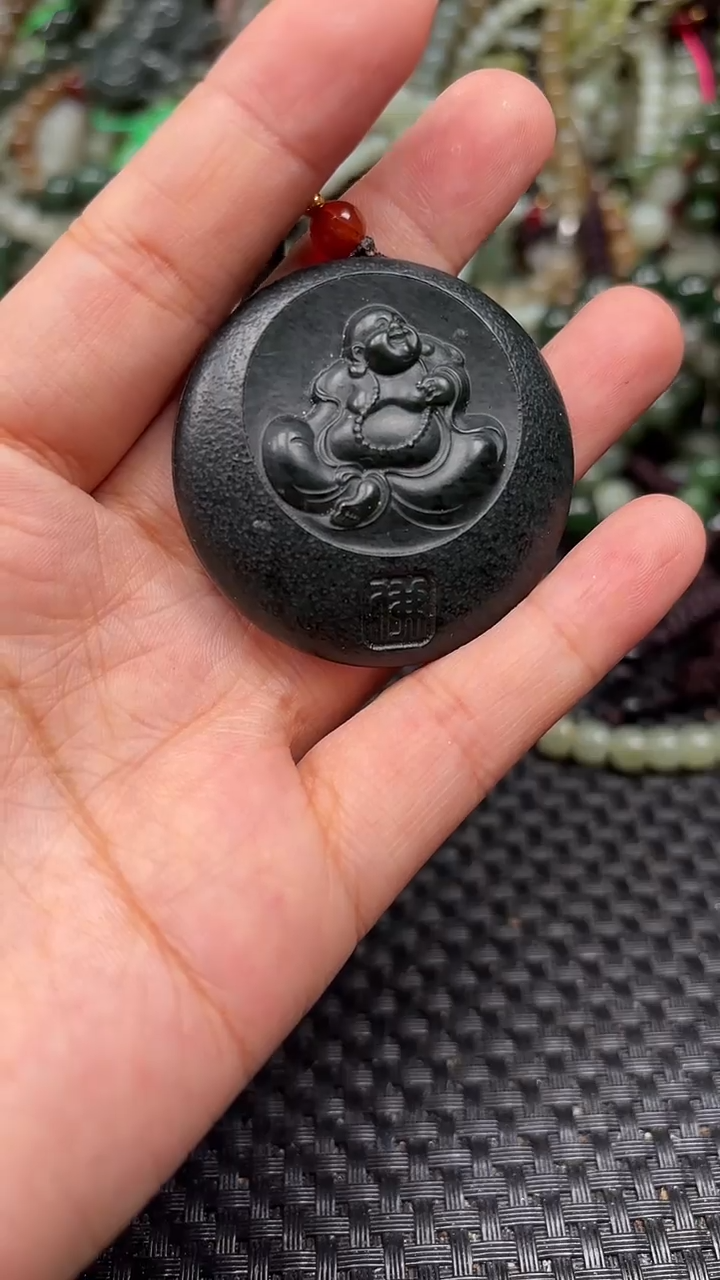 和田玉未镶嵌颈饰1