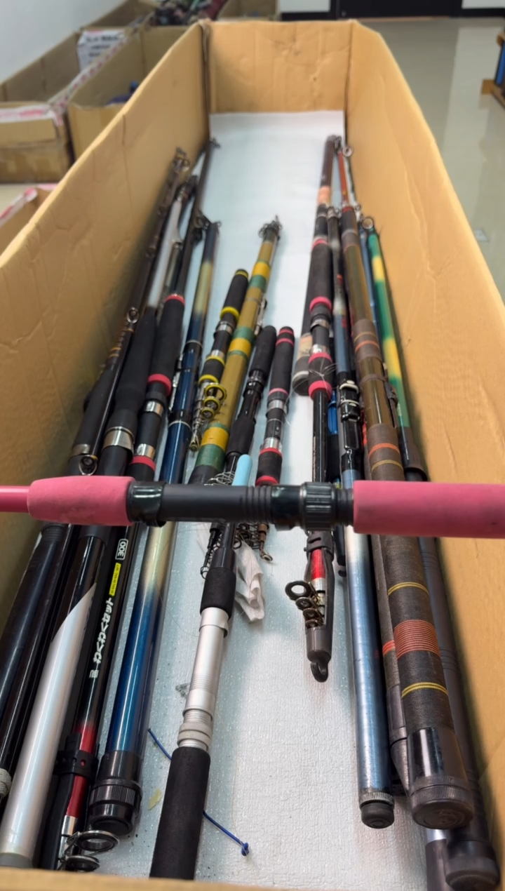 船* 孤品微瑕， 以直播间为准  加 10元发顺丰