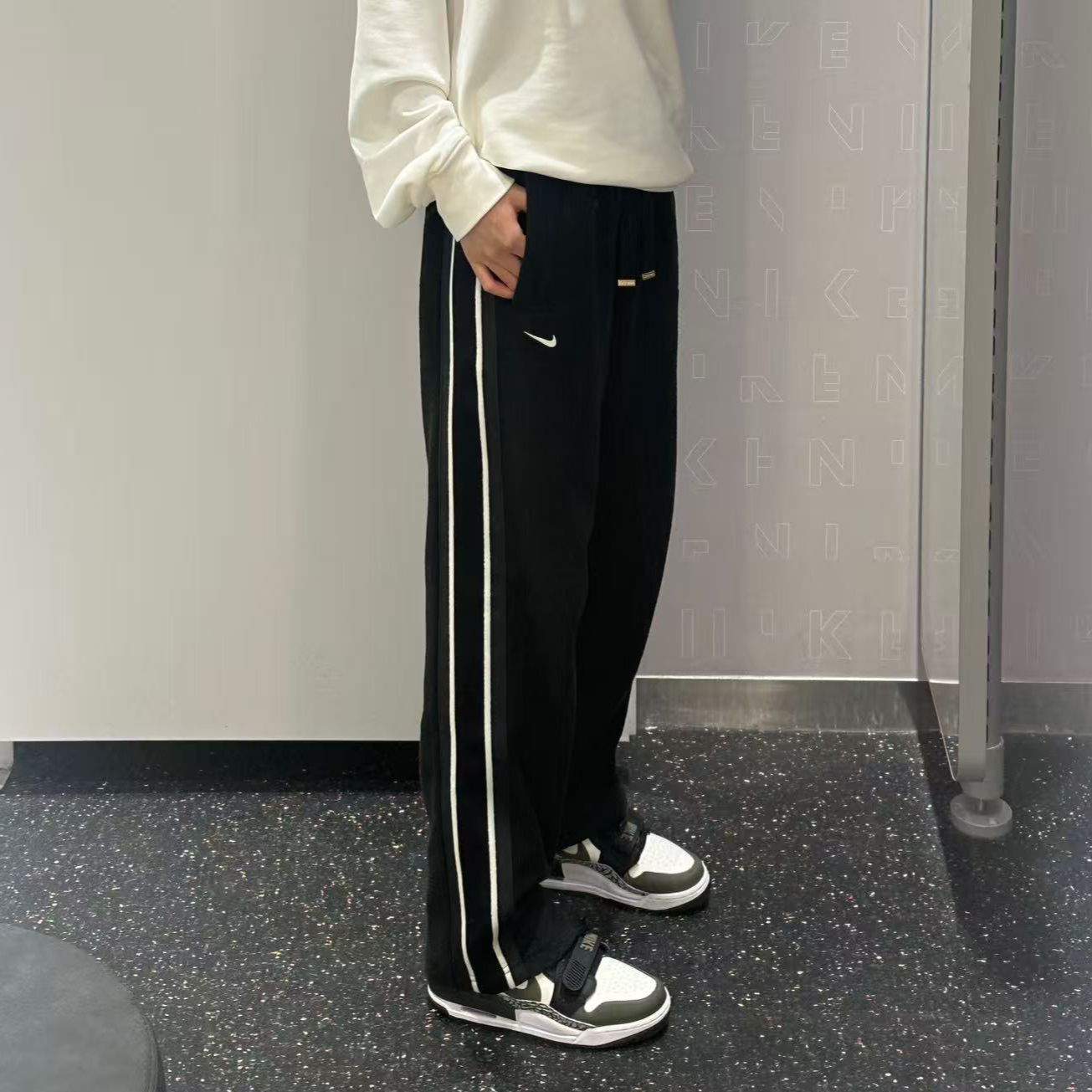 NIKE耐克男子运动长裤黑色运动裤卫裤保暖HV3491-010