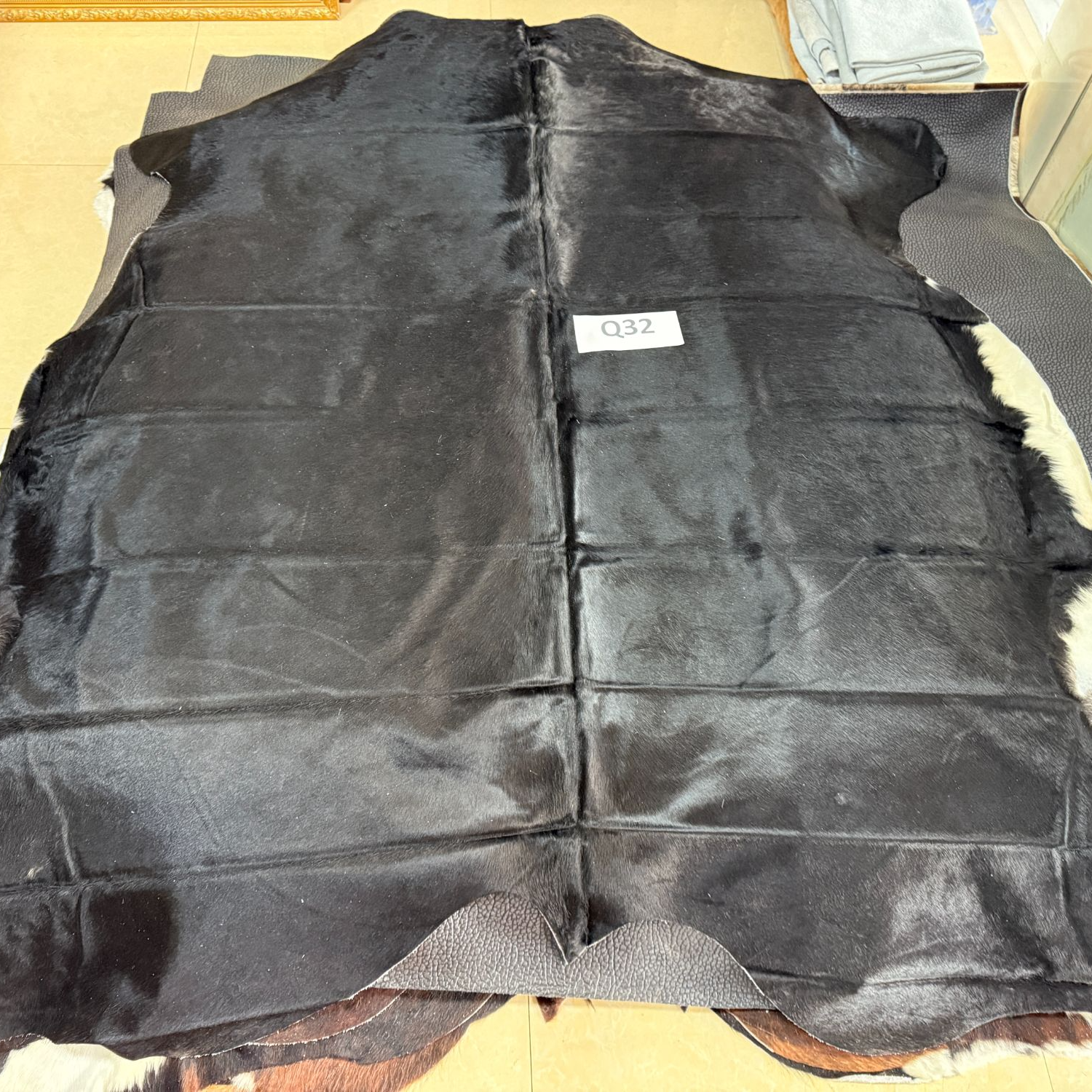 【牛皮世家】Q32 256*230cm进口轻奢牛皮地毯