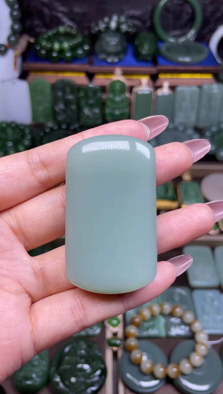 【闪购商品】和田玉吊坠无事牌未镶嵌粉青细料