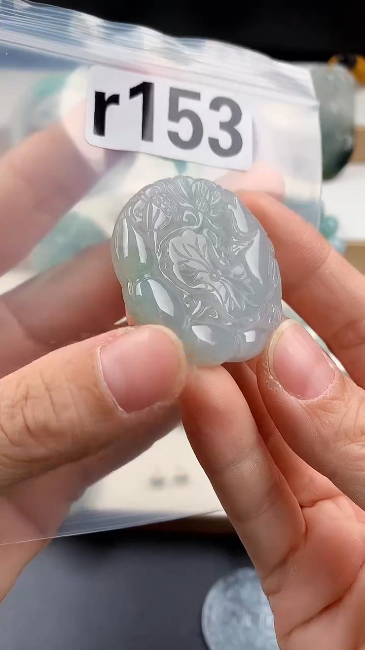 颈饰未镶嵌翡翠天然翡翠吊坠挂件