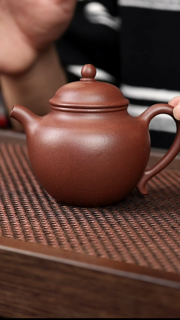 茶壶紫砂紫泥秋水