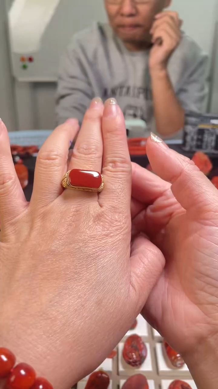 【闪购商品】南红玛瑙配饰18K金镶嵌103