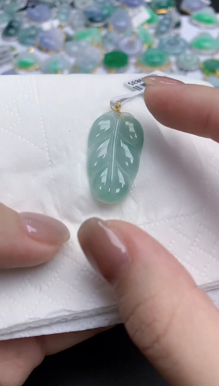 【闪购商品】翡翠颈饰18K金镶嵌天然缅甸翡翠A货