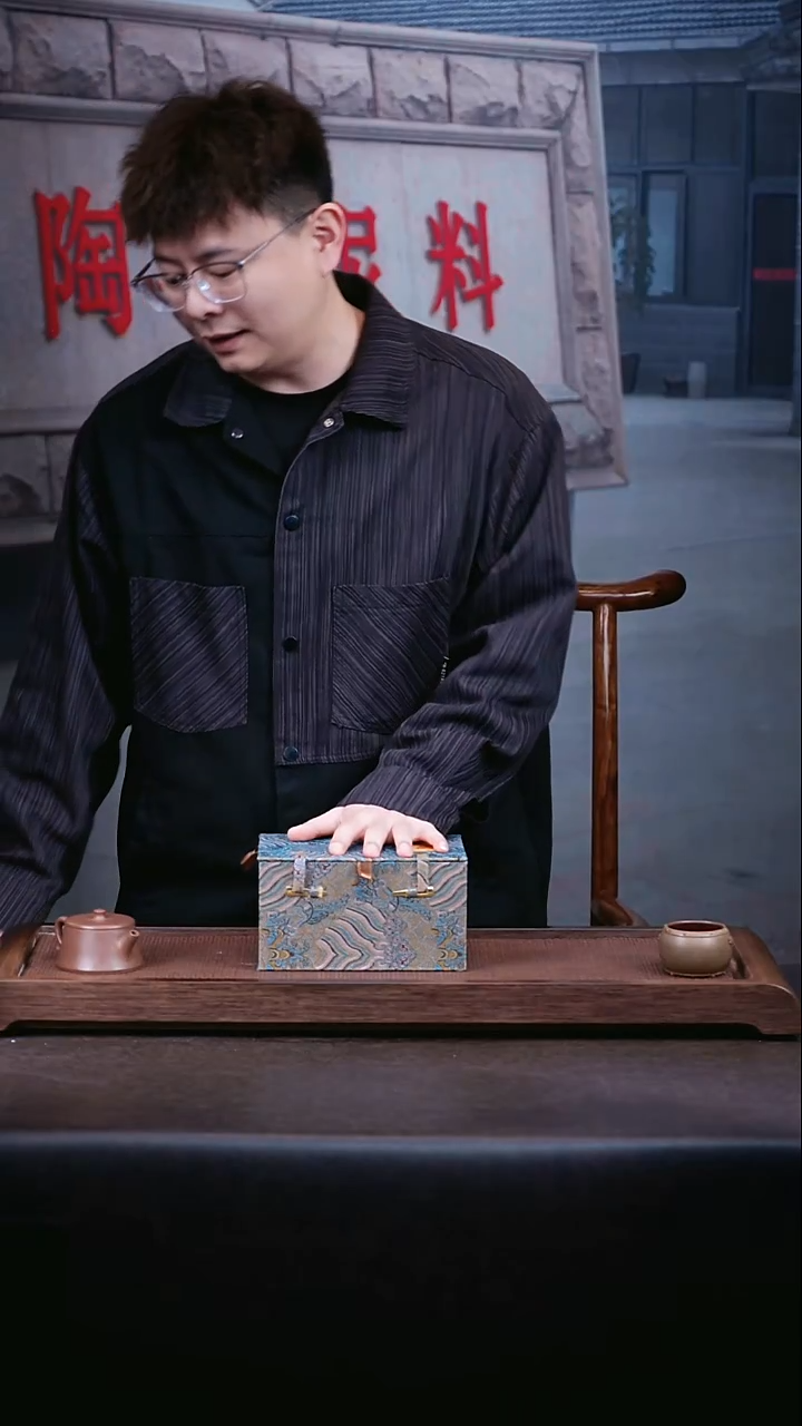 茶壶紫砂鸿晟  4