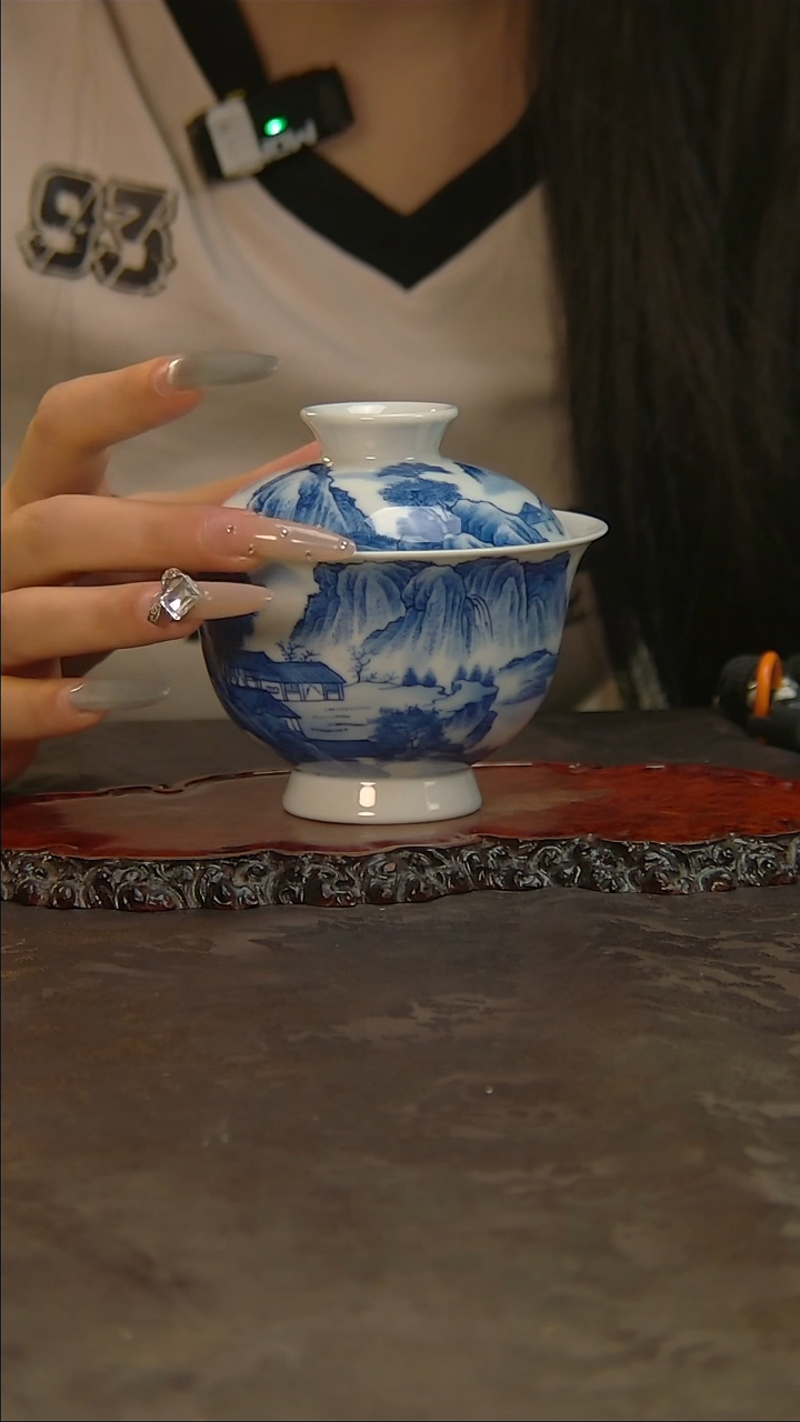 【闪购商品】青花手绘山水盖碗