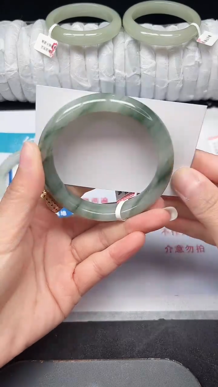 未镶嵌手镯石英质玉299-57/58