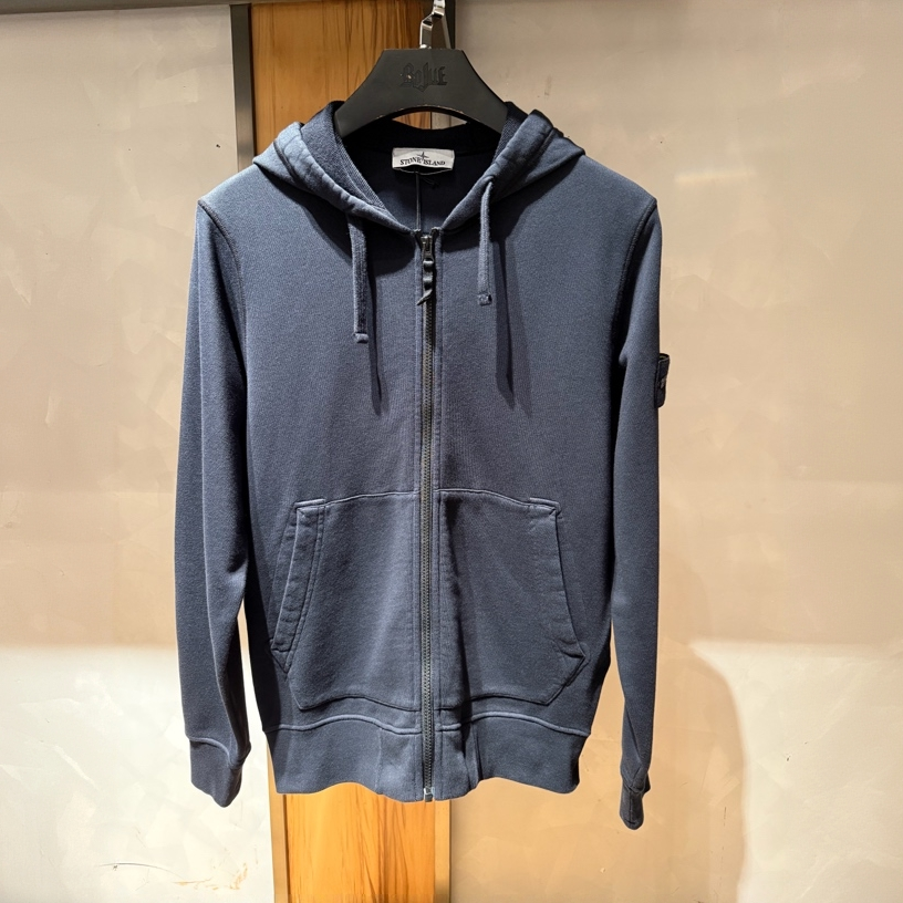 未使用 STONE ISLAND 石头岛拉链外套简约设计舒适百搭潮流款