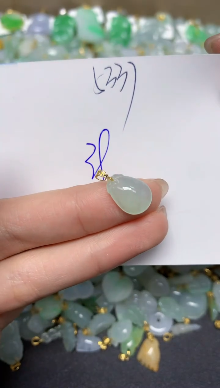 【闪购商品】翡翠颈饰18K金镶嵌天然翡翠A货