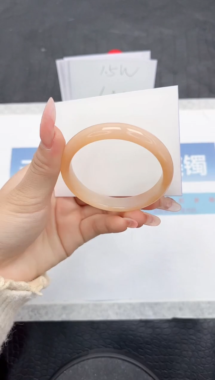 【闪购商品】石英质玉手镯未镶嵌L221-52.7