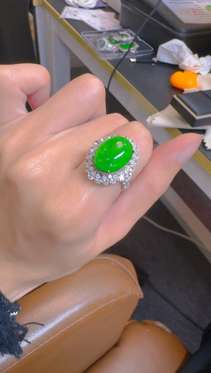 【闪购商品】翡翠戒指银S925镶嵌天然A货翡翠