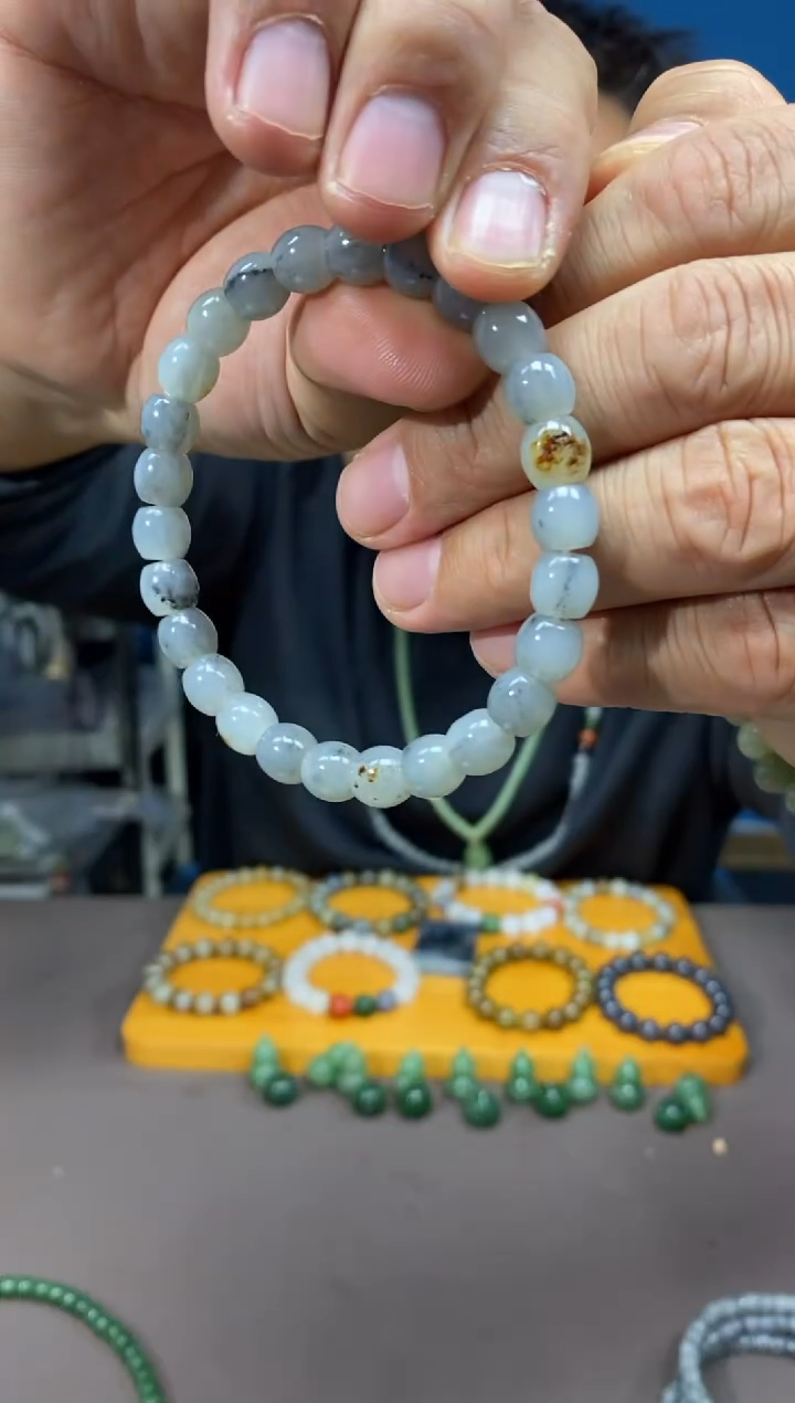 未镶嵌手链和田玉颜色多样性发货拍一发一