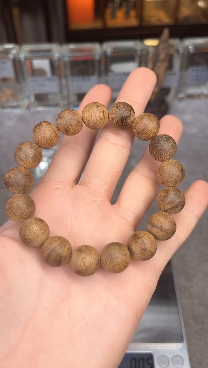 【闪购商品】沉香手串52号菩萨棋软丝奇楠种多样性发货1条