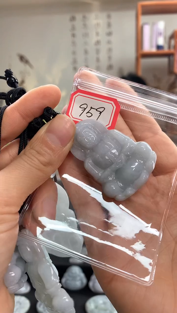 【闪购商品】翡翠颈饰未镶嵌观音959