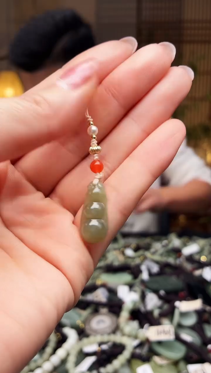 颈饰未镶嵌和田玉多样性发货，拍一发一