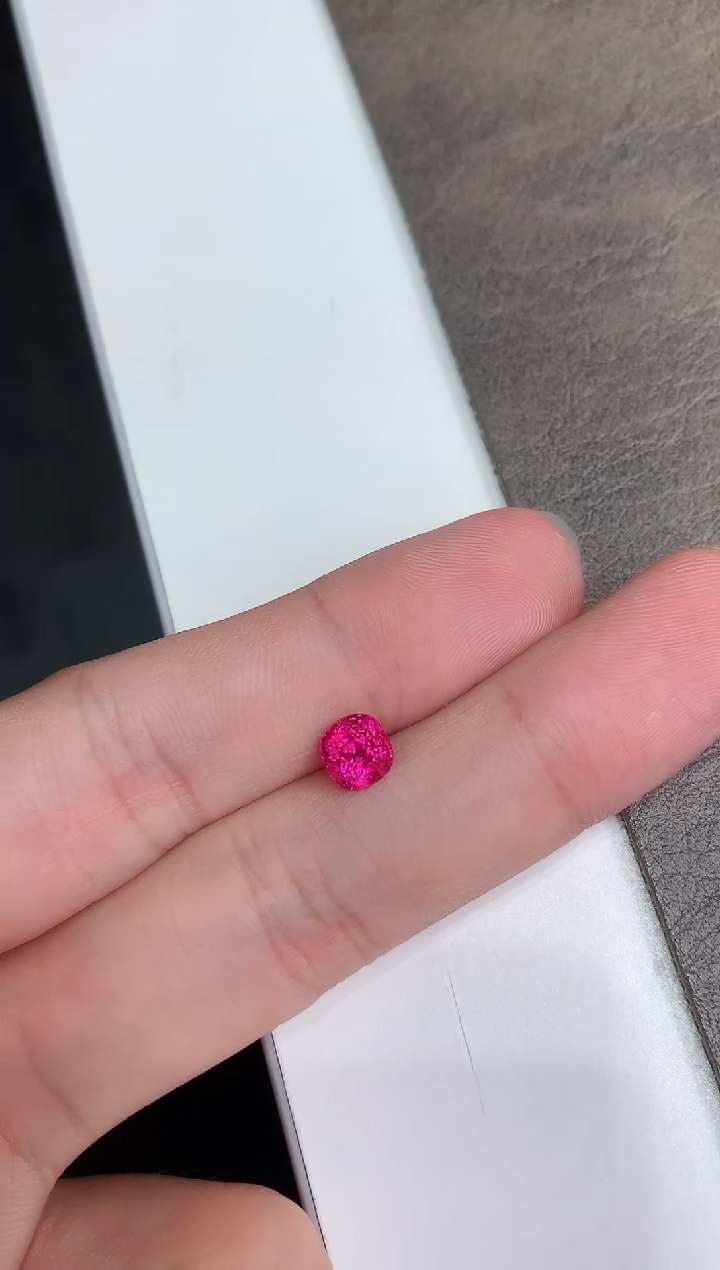 【闪购商品】尖晶石裸石未镶嵌1.35ct  LY