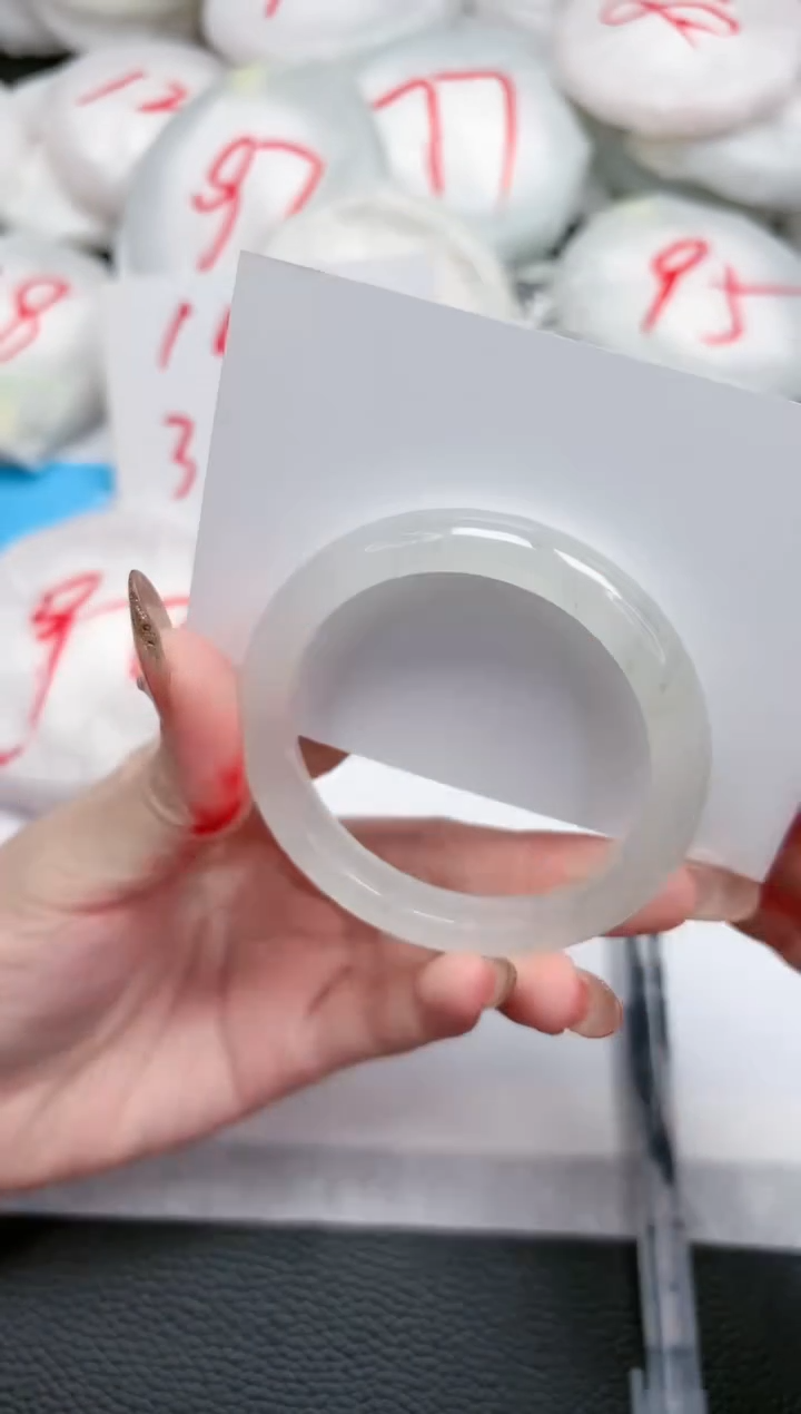 【闪购商品】石英质玉手镯未镶嵌305-51.2