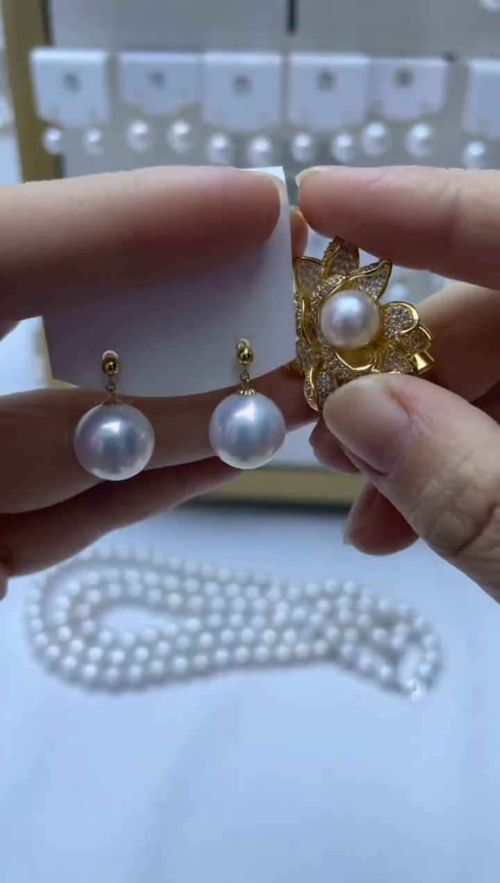 18K金镶嵌耳饰淡水珍珠18k