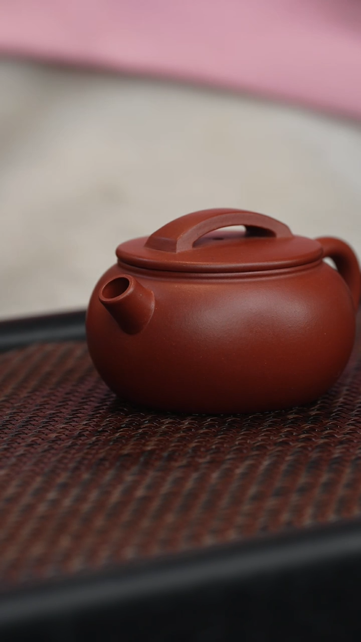 【闪购商品】宜兴紫砂原矿半手150cc左右炮嘴汉瓦