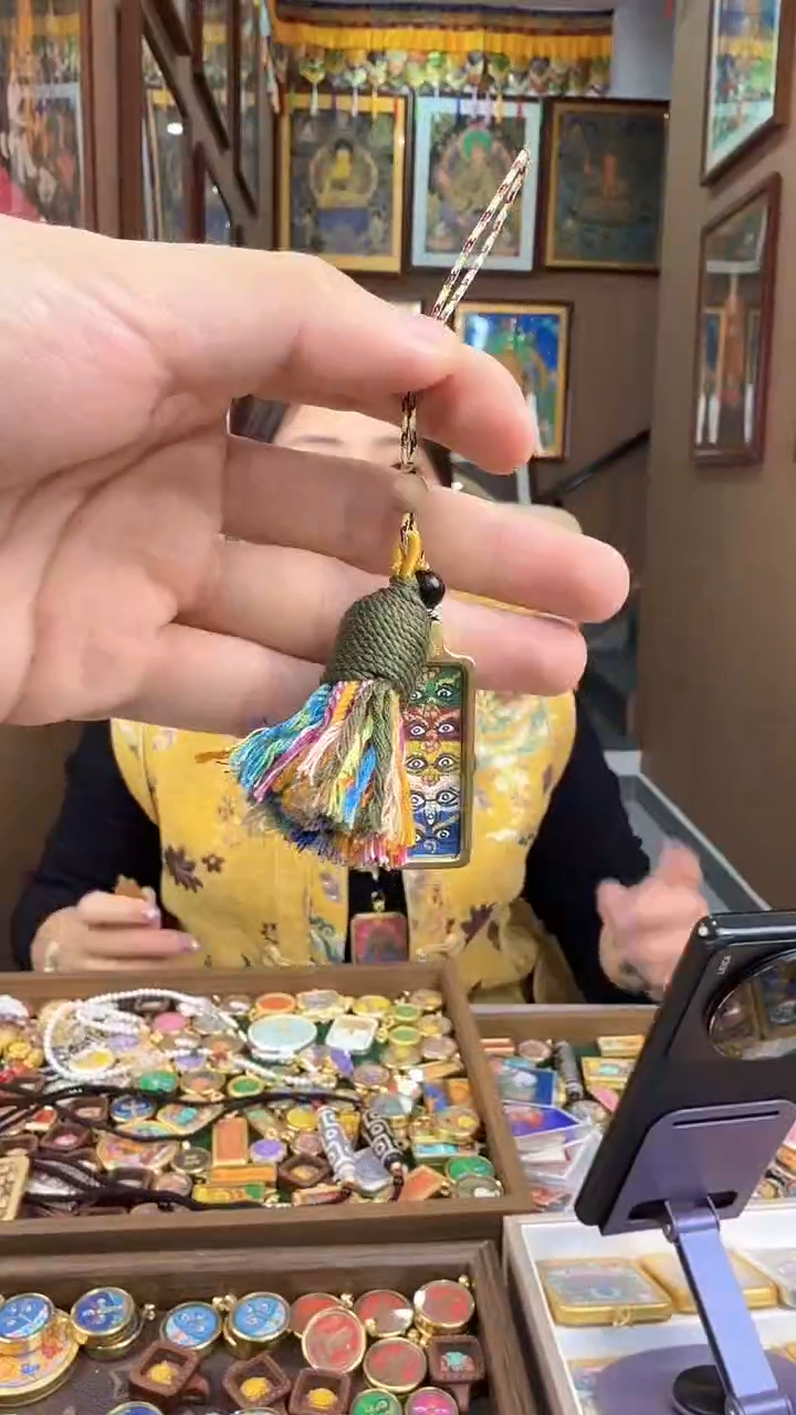 吊坠五路财神眼-热贡纯手绘唐卡