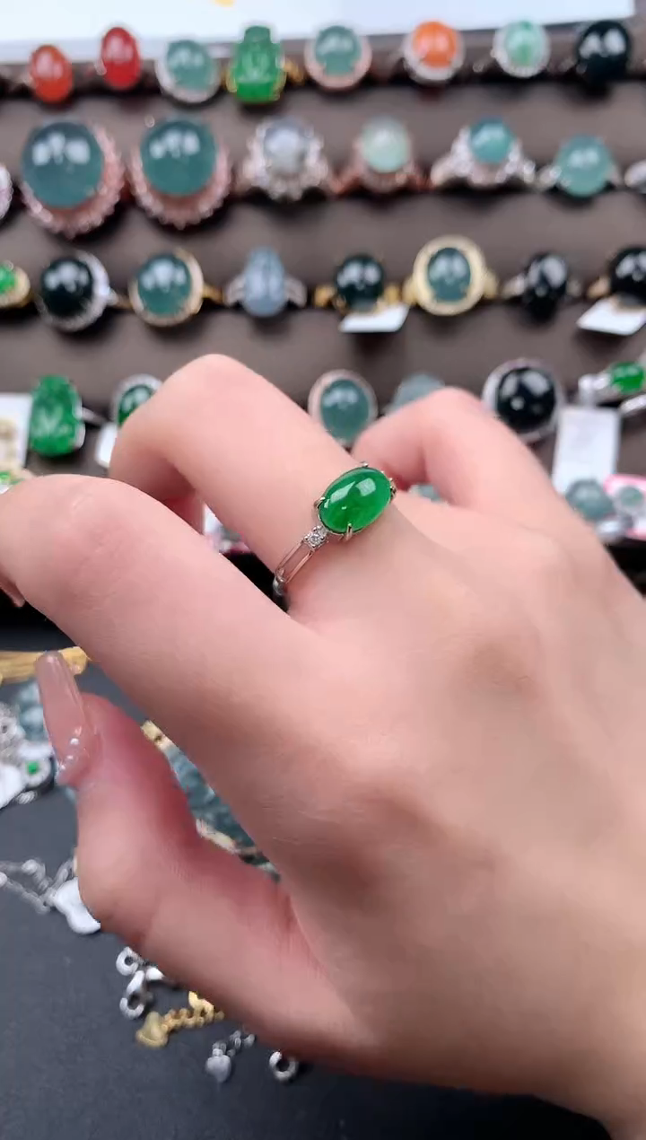 【闪购商品】翡翠戒指银S925镶嵌52141